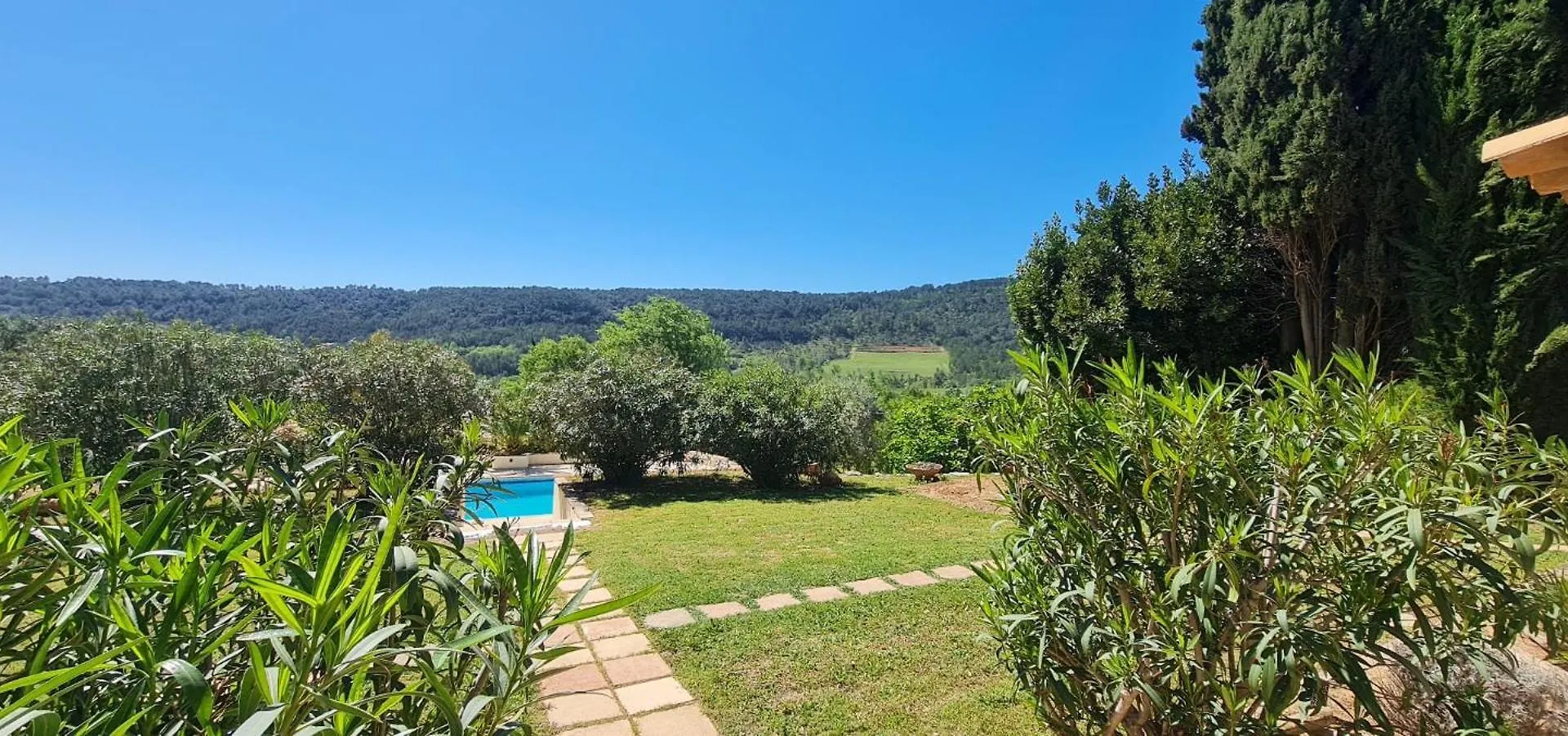 Hébergement de vacances Gites Colline De Sollies Salernes