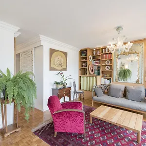 Veeve - Near Pont De Grenelle Apartment Paris