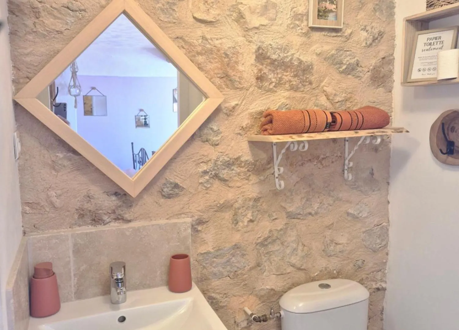 Holiday home Gites Colline De Sollies Salernes